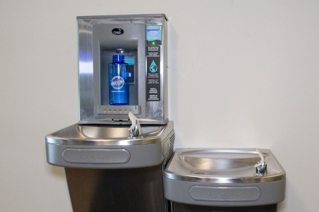 5 Reasons to Upgrade to Touchless Water Technology